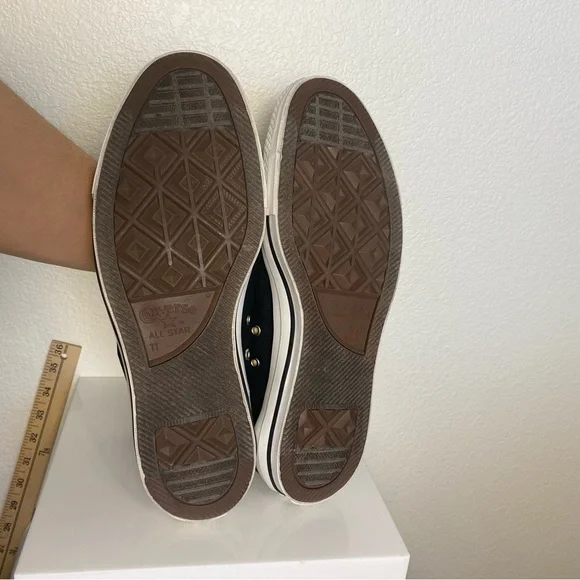 EUC Converse Chuck Taylor All Star High Tops Black and Tan Size M11, W13 - Picture 10 of 10